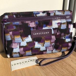 NEW Longchamp wristlet / purse / bag